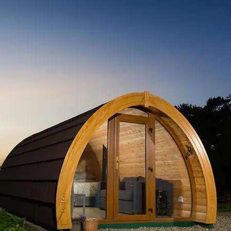 Luxury Two-Bed Glamping Pod In County Clare בית נופש Scotts Bridge