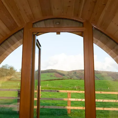 Ferienhaus Luxury Two-Bed Glamping Pod In County Clare Scotts Bridge